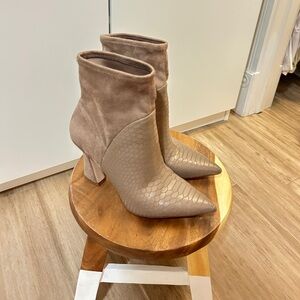 Jadran Pointed Toe Bootie - Louis Et Cie